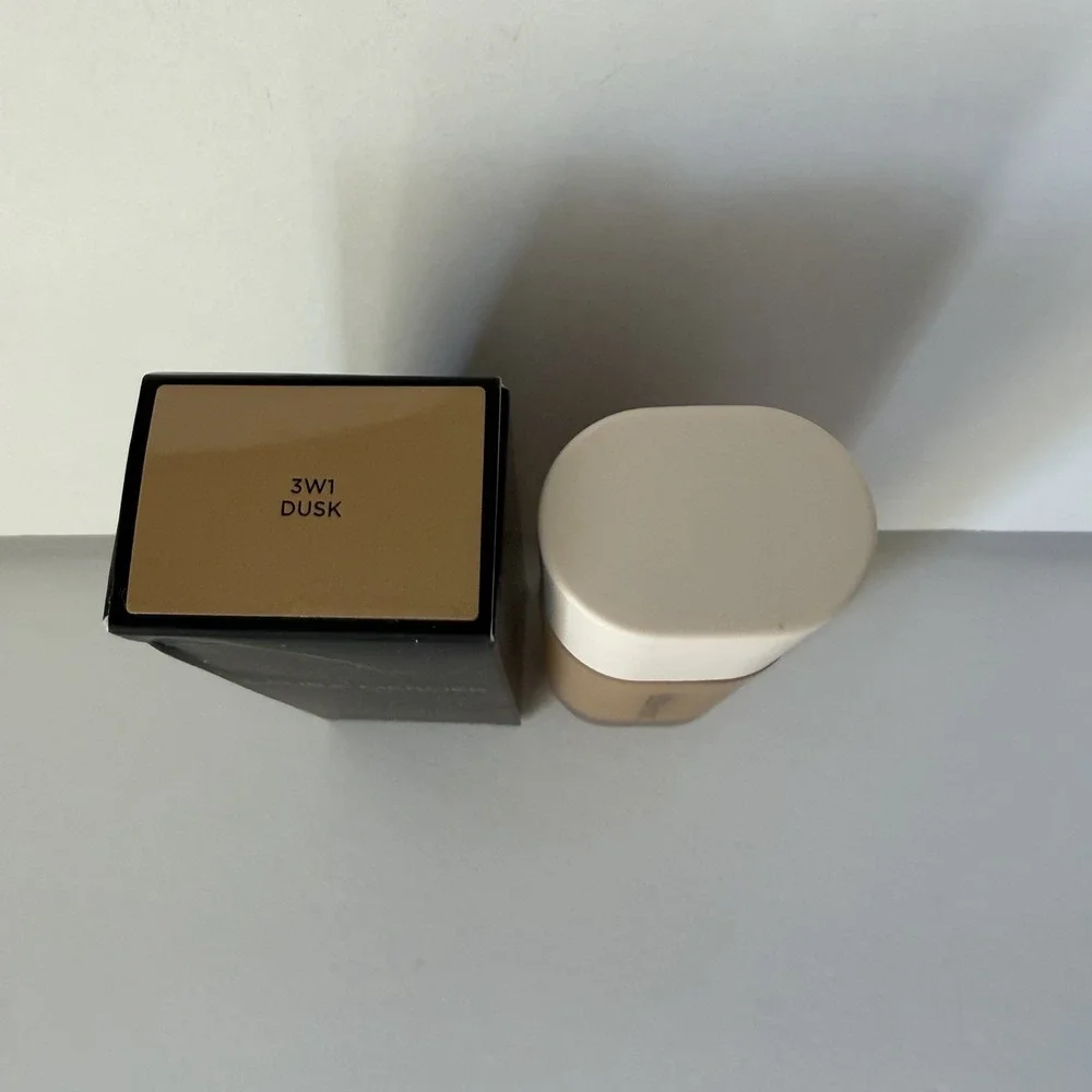 Laura Mercier Real Flawless Weightless Perfecting Foundation 3W1 Dusk 1oz 30ml